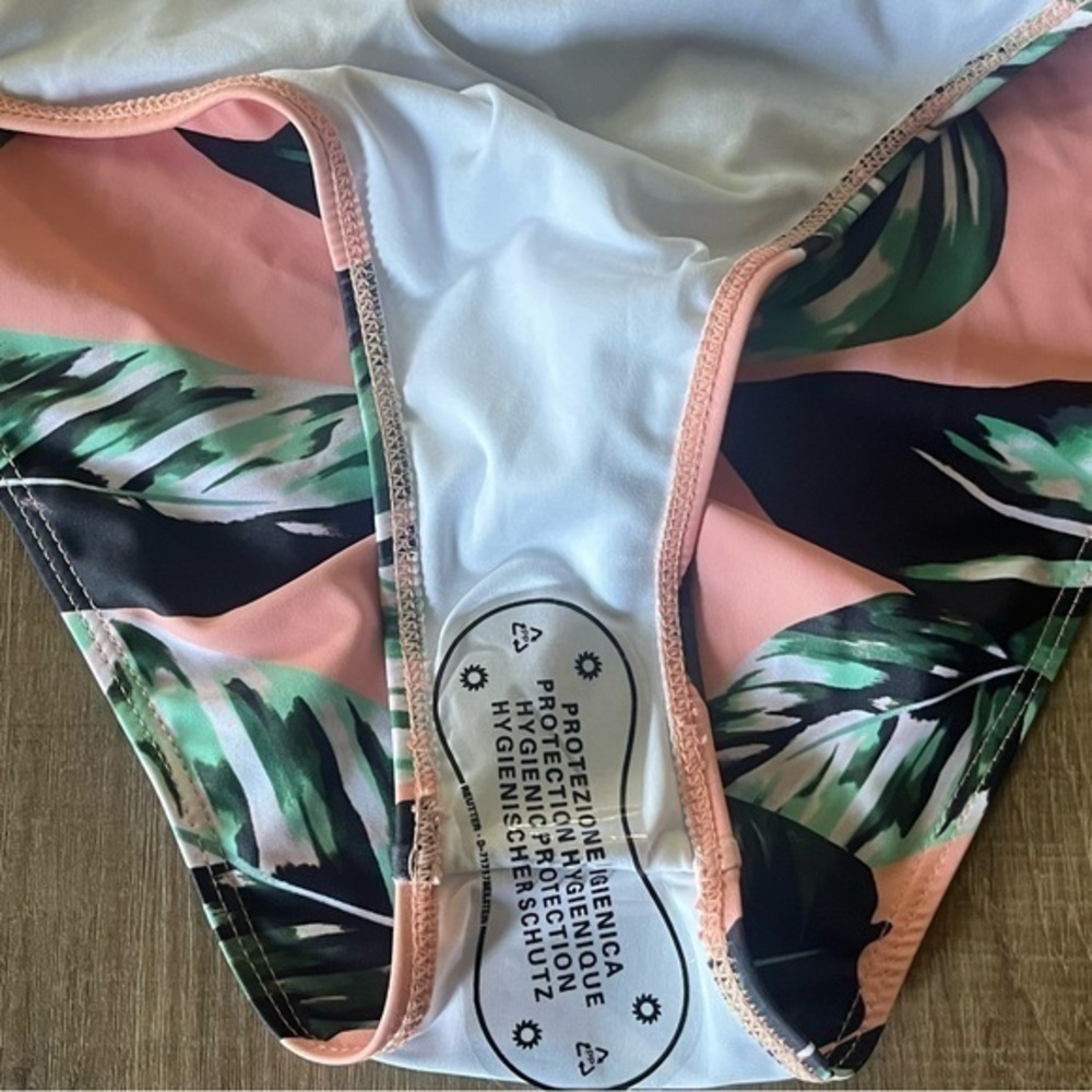 Waikiki Hawaii Orange & Green Palm Leaf‎ One Piece Swimsuit Lace Up Back NWT - Picture 9 of 12